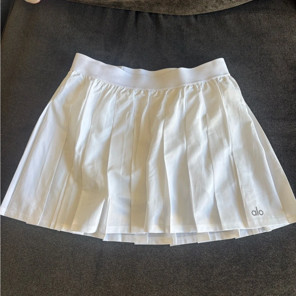 ALO Yoga Women's White Skater Skirt
